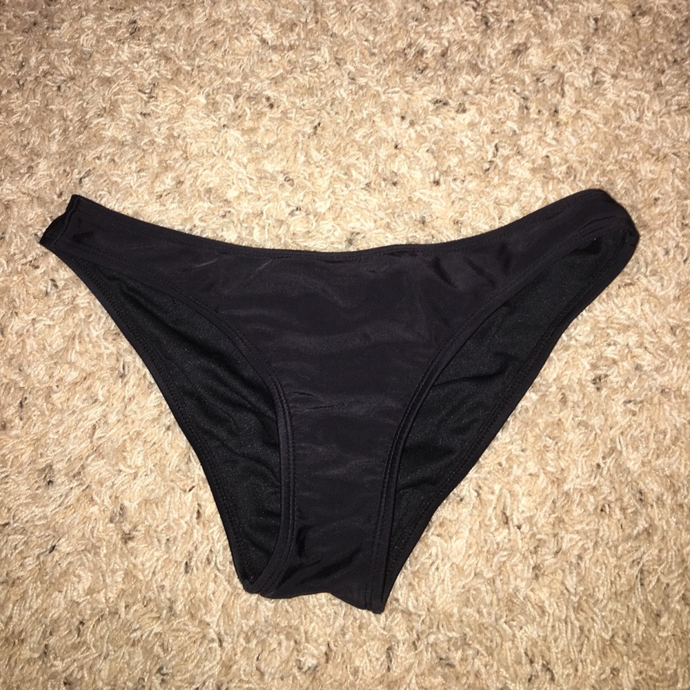 Target scrunch bikini bottoms size small